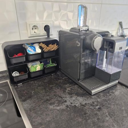 Gaestehaus In Koeln Rath-Heumar Eksteriør billede